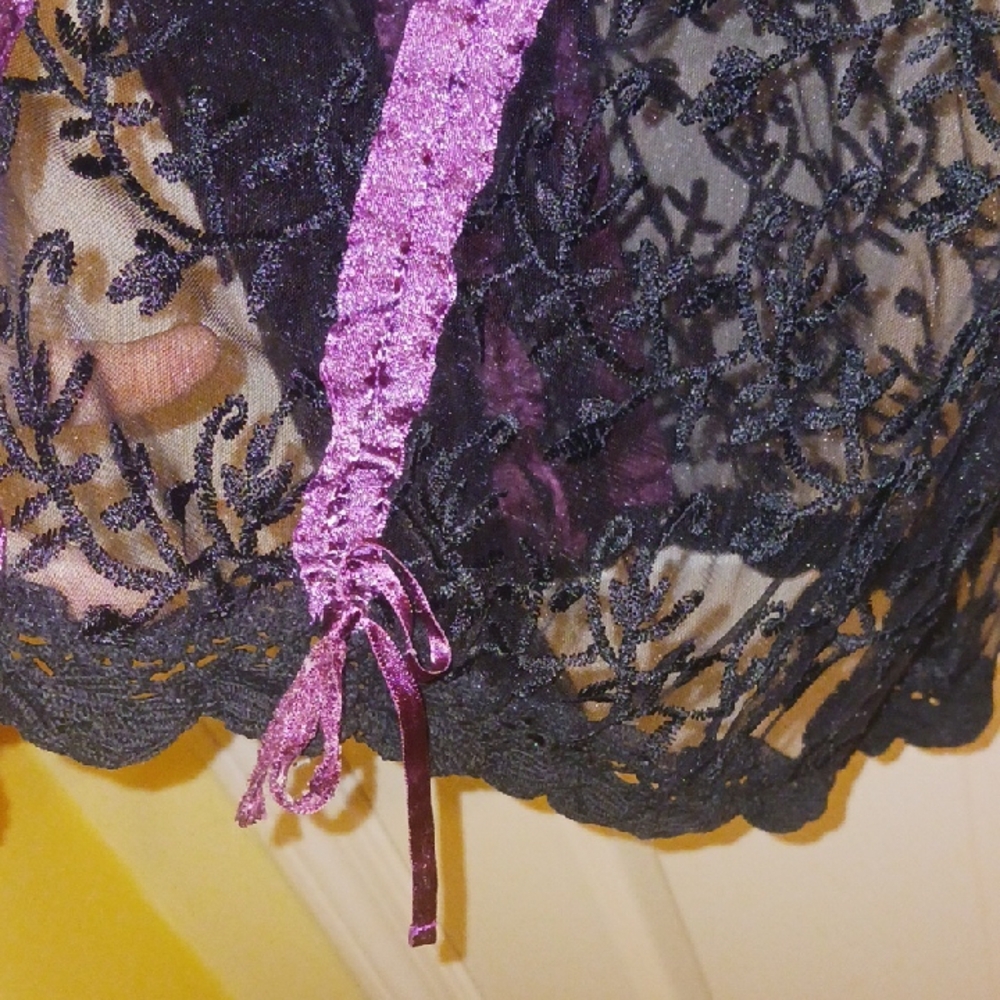 Black and Purple Sheer Lace Top - Picture 5 of 7